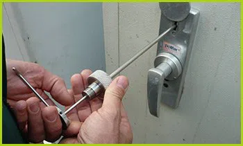 Expert Locksmith Services Jacksonville, FL 904-531-3235 - 15-emergency-locksmiths
